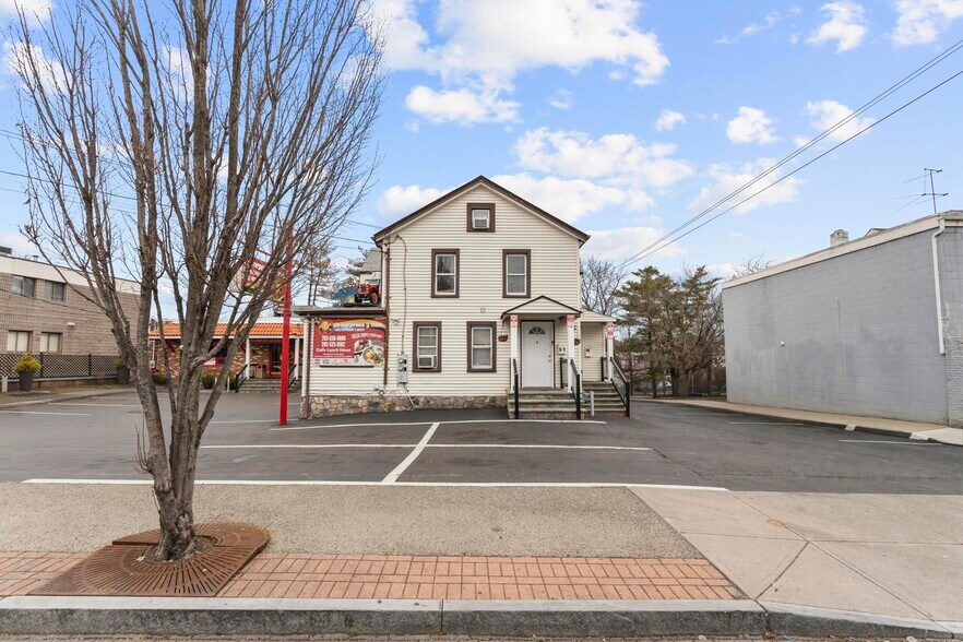 More Photos Of , Norwalk Unknown For Sale