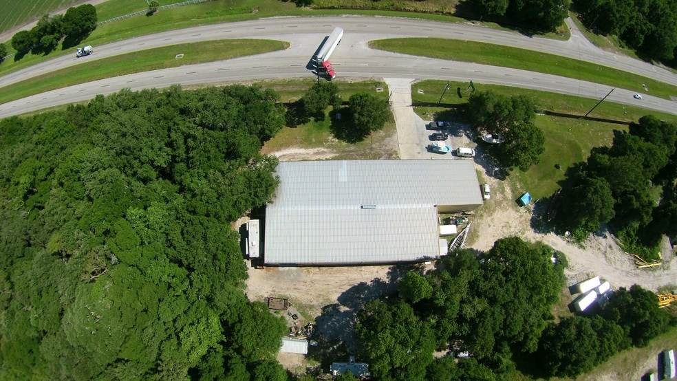 Primary Photo Of 6895 State Road 60 W, Mulberry Warehouse For Lease
