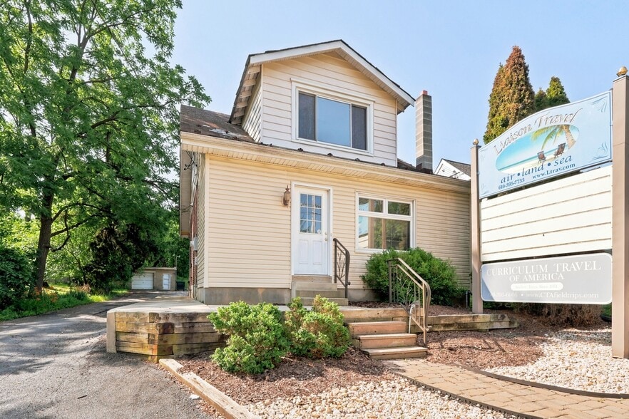 More Photos Of 5194 Hamilton Blvd, Allentown Freestanding For Sale