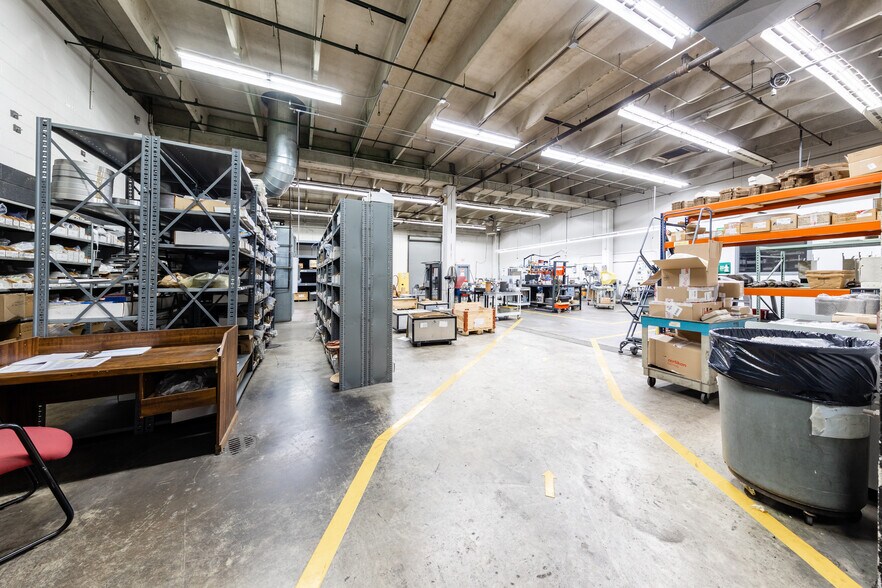 More Photos Of 8805 South Blvd, Charlotte Industrial For Sale