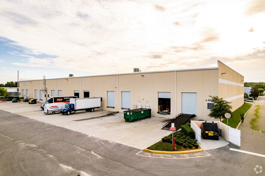 More Photos Of 8119 S Orange Ave, Orlando Warehouse For Lease