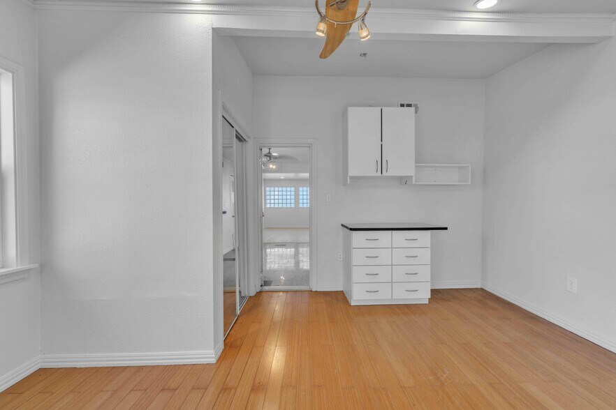 More Photos Of 5210 Woodrow Ave, Austin Land For Sale