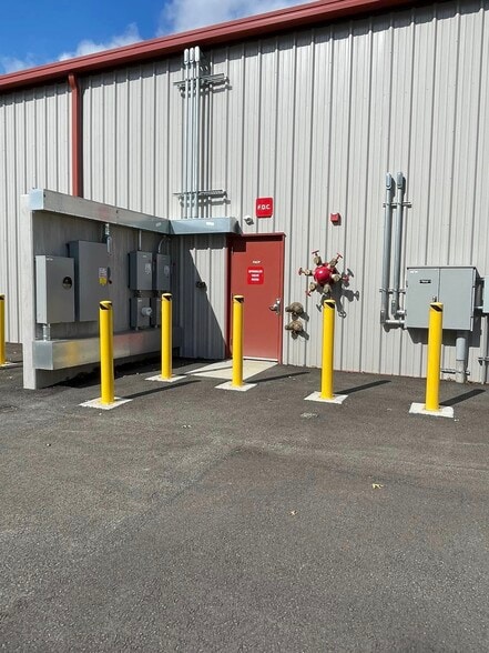 More Photos Of 331 Aviation Way, Frederick Light Manufacturing For Lease