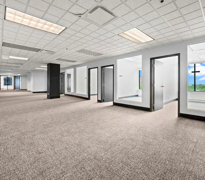More Photos Of 140 Grande Allée E, Québec Office For Lease