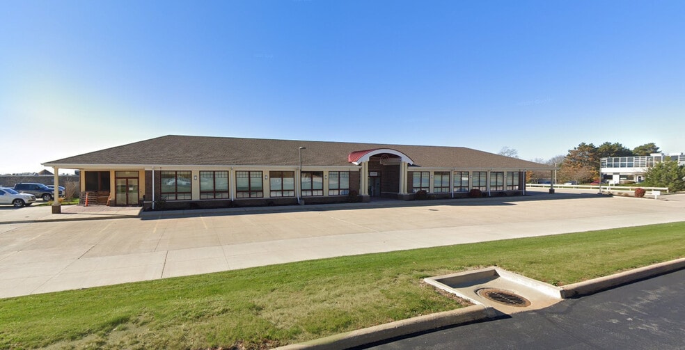 More Photos Of 23600 Commerce Park, Beachwood Medical For Lease
