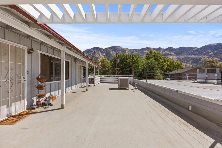 More Photos Of 16 Tobias St, Kernville Storefront Retail Residential For Sale