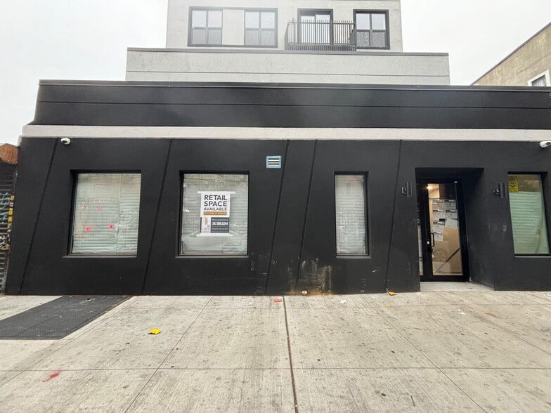 More Photos Of 1317 Myrtle Ave, Brooklyn Showroom For Lease