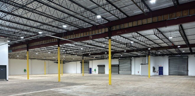 More Photos Of 175 Lauman Ln, Hicksville Manufacturing For Lease