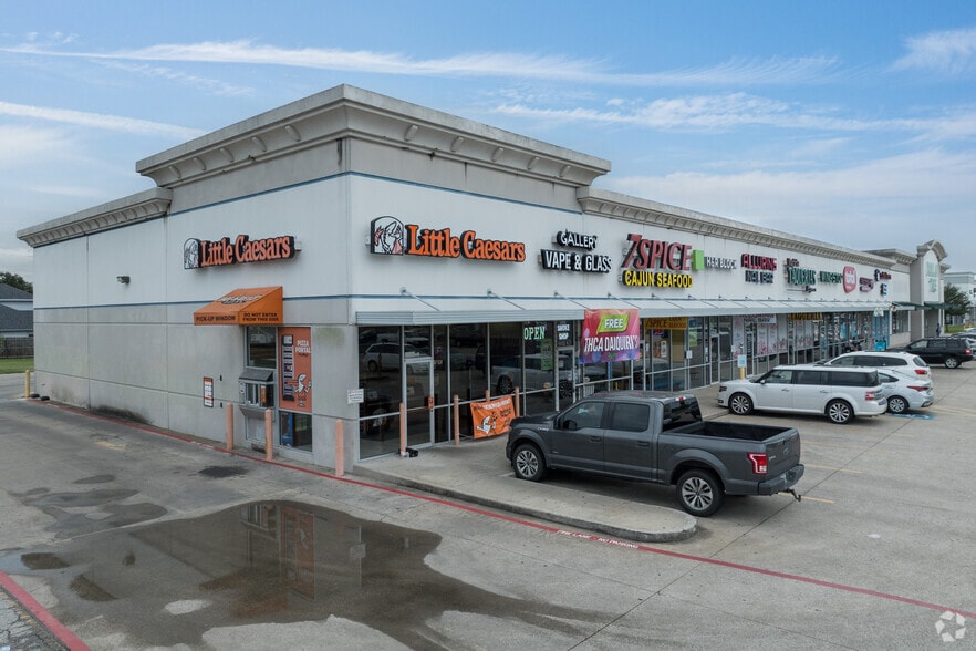 More Photos Of 5502 Fry Rd, Katy Storefront For Lease