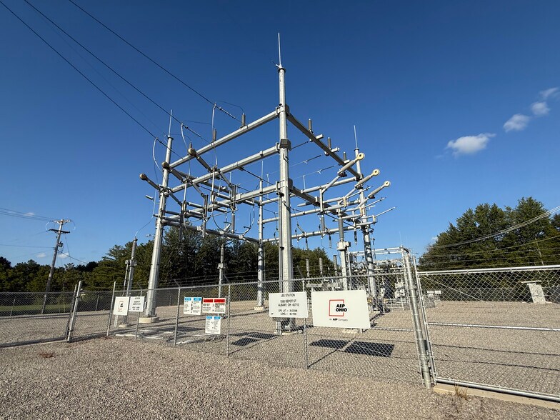 More Photos Of 901 Carpenter Rd, Albany Specialty For Sale