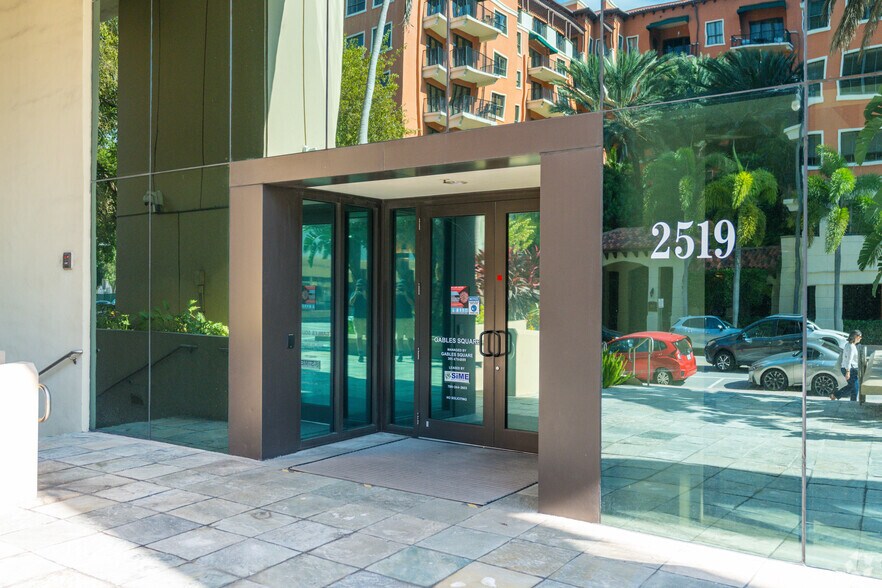 More Photos Of 75 Valencia Ave, Coral Gables Office For Lease