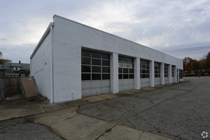More Photos Of 22870 Lorain Rd, Fairview Park Auto Repair For Sale