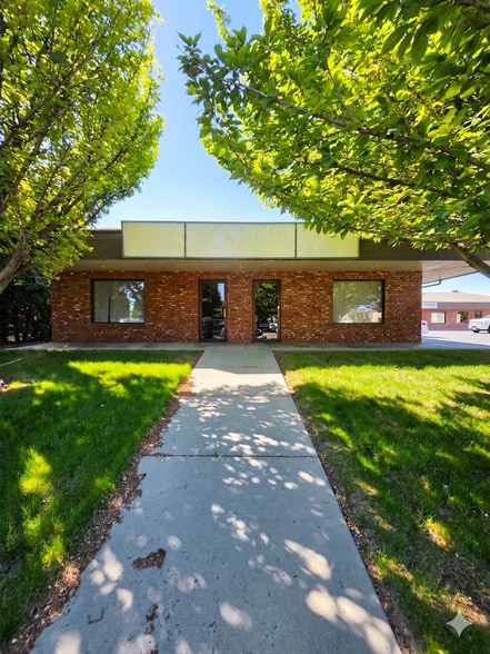 Primary Photo Of 7535 W Kennewick Ave, Kennewick Office For Lease