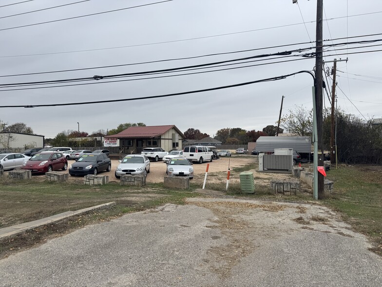 More Photos Of 6505 Highway 79, Hutto Auto Dealership For Sale