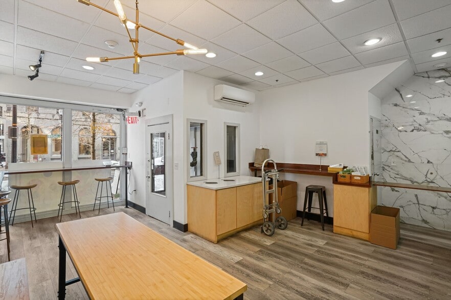 More Photos Of 63-65 Broad St, Boston Storefront Retail Residential For Sale