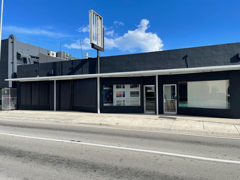 More Photos Of 4700-4708 W Flagler St, Miami Storefront For Lease