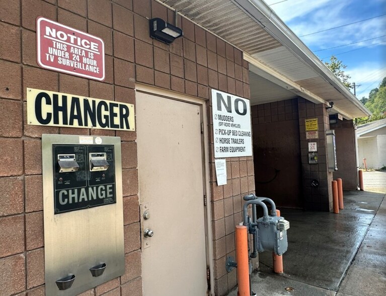 More Photos Of 205 Wells Ave, Wellsville Carwash For Sale