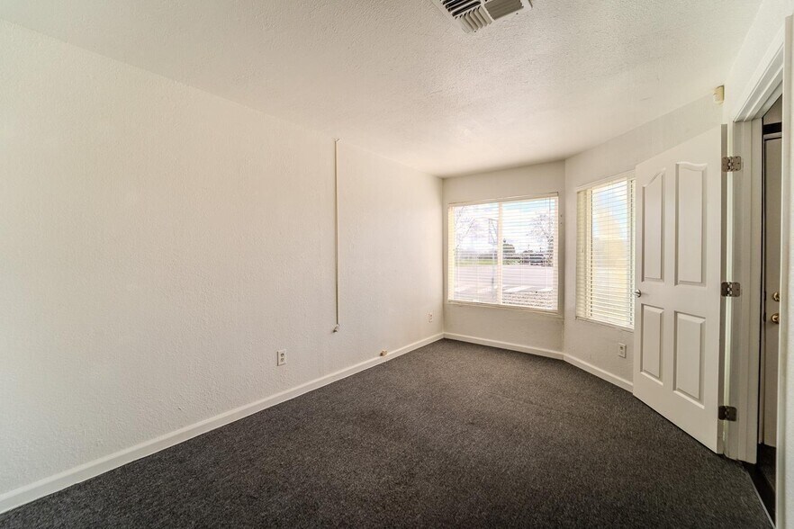 More Photos Of 1835 N Beale Rd, Marysville Office For Sale