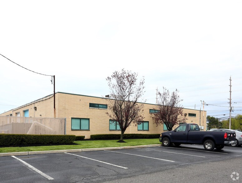 More Photos Of 2070 Springdale Rd, Cherry Hill Showroom For Sale