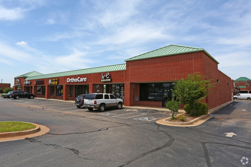 More Photos Of 2309 S I-35 Service Rd, Moore Storefront For Lease
