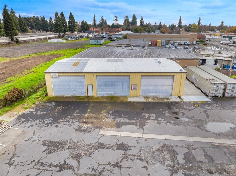 More Photos Of 1599 Hampton Way, Santa Rosa Office For Sale