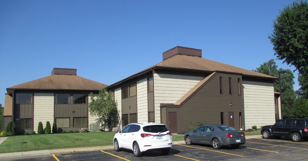 More Photos Of 3570 Executive Dr, Uniontown Medical For Lease