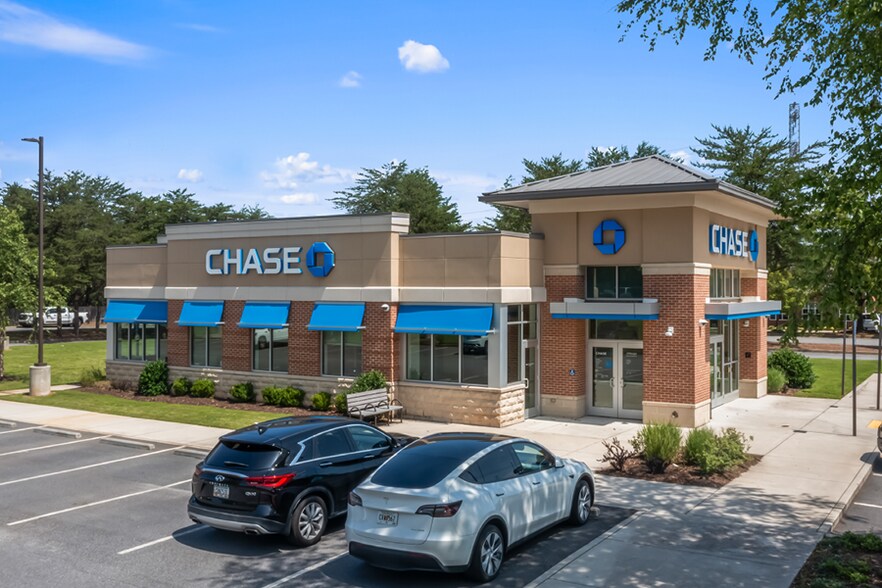 Primary Photo Of 1775 Mars Hill Rd NW, Acworth Bank For Sale