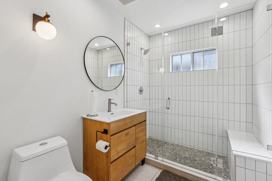 More Photos Of 6082 Selma Ave, Los Angeles Rehabilitation Center For Lease