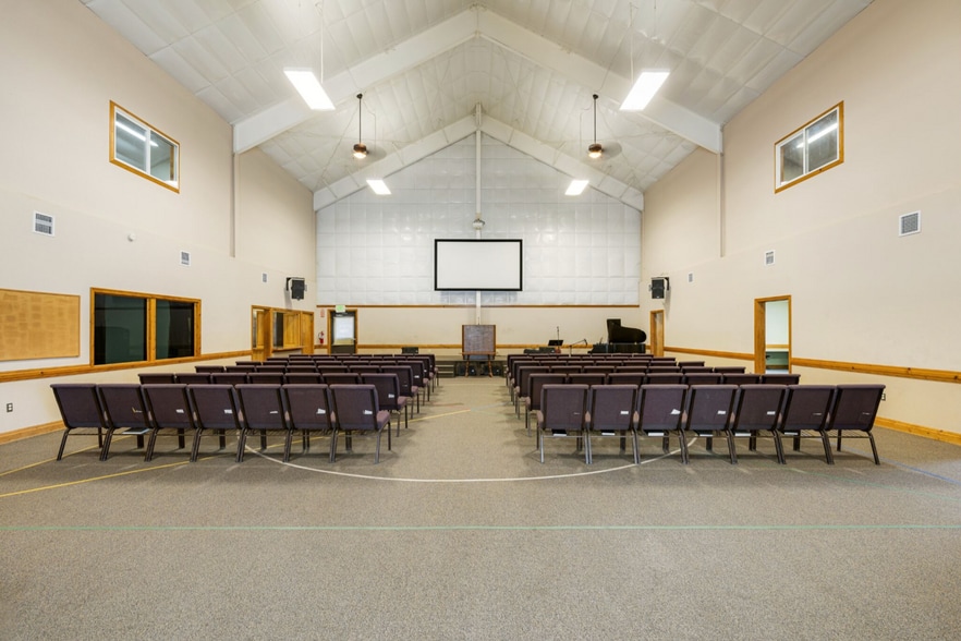 More Photos Of 6291 Main St, Bonners Ferry Religious Facility For Sale