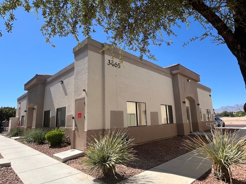 More Photos Of 3465 W Craig Rd, North Las Vegas Office For Sale