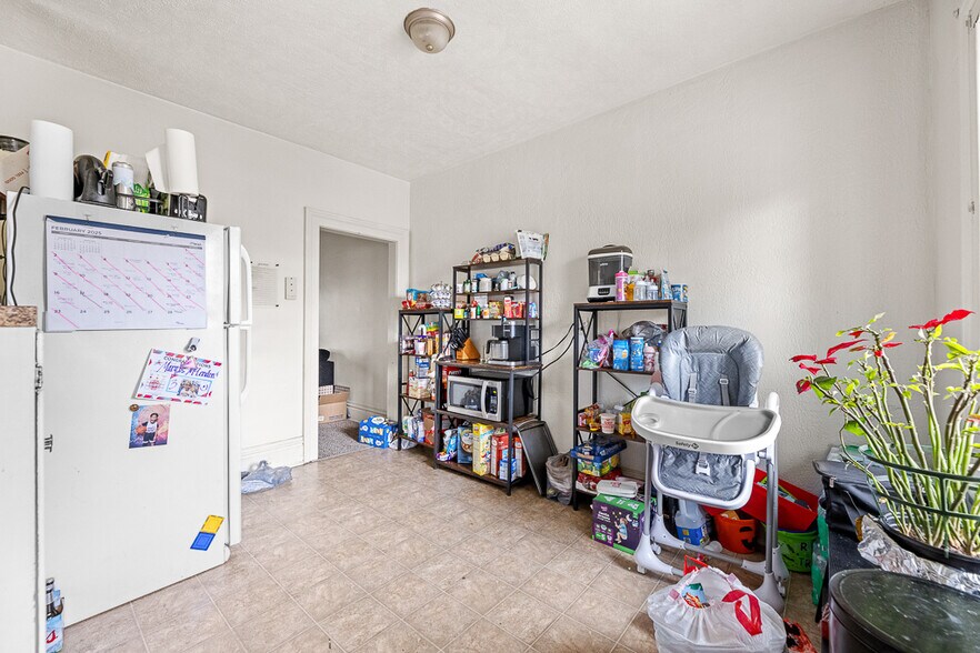 More Photos Of 203 Glamorgan St, Alliance Apartments For Sale