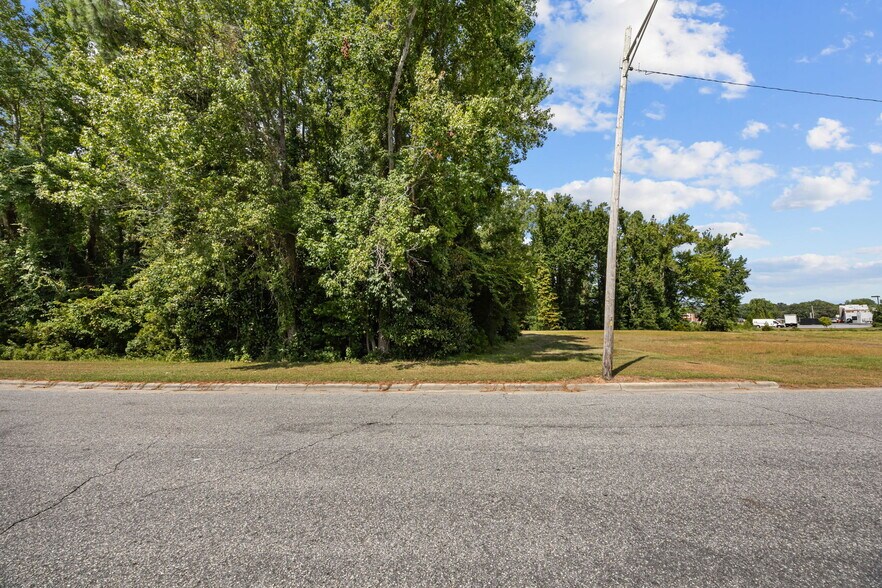 More Photos Of West 10th Street, Washington Land For Sale