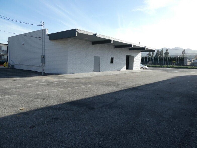 More Photos Of 6000 San Fernando Rd, Glendale Warehouse For Lease