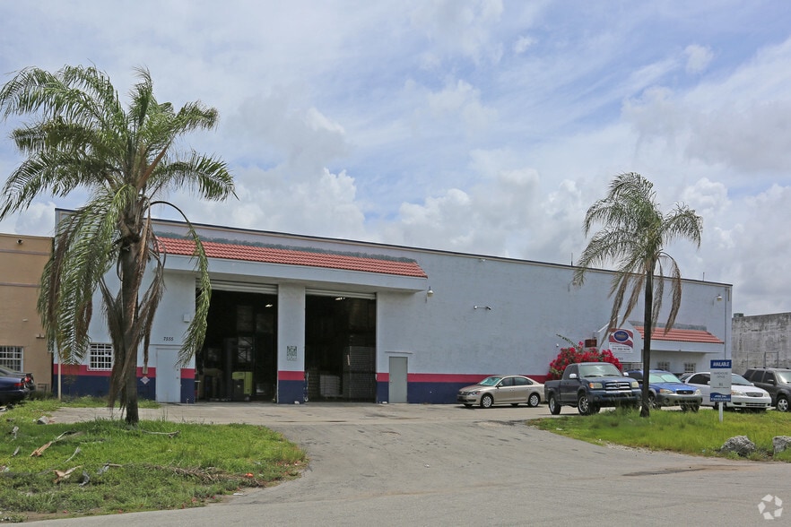 More Photos Of 7553 NW 50th St, Miami Manufacturing For Lease
