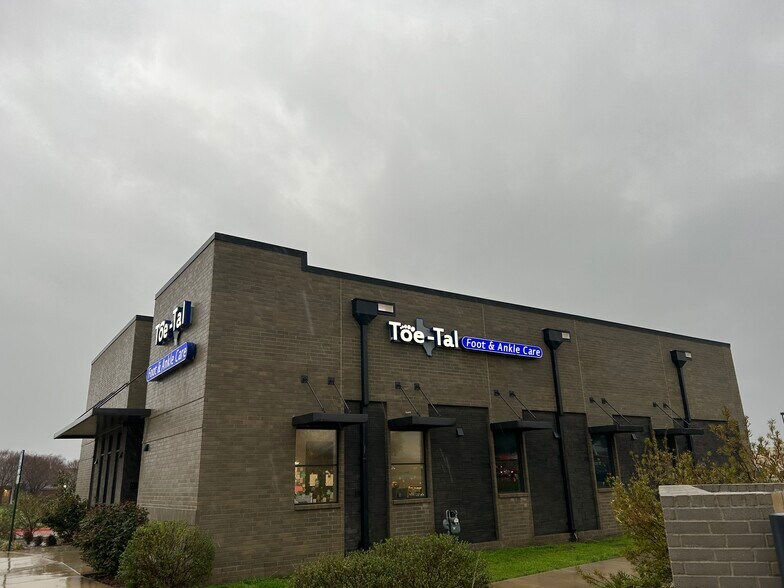 More Photos Of 5700 North Park Dr, Watauga Medical For Lease