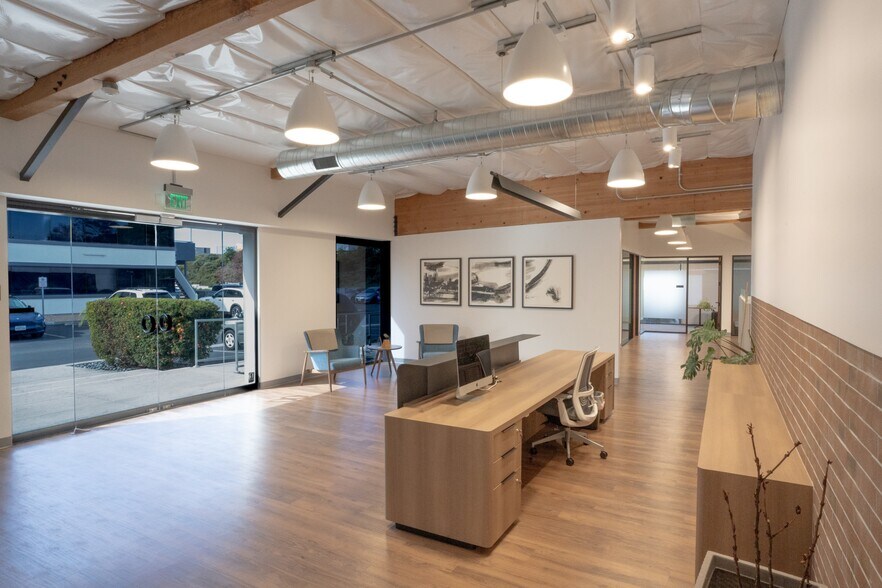 More Photos Of 5186 Carroll Canyon Rd, San Diego Office For Sale