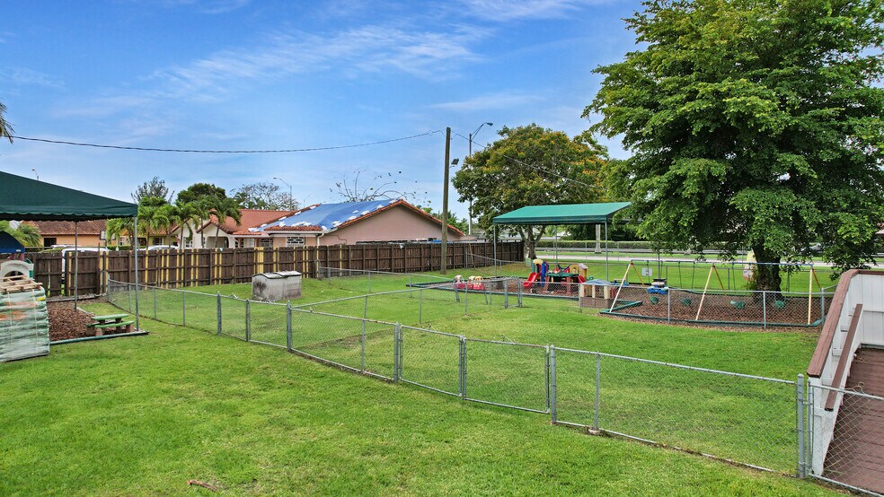 More Photos Of 13291 SW 42nd St, Miami Schools For Sale