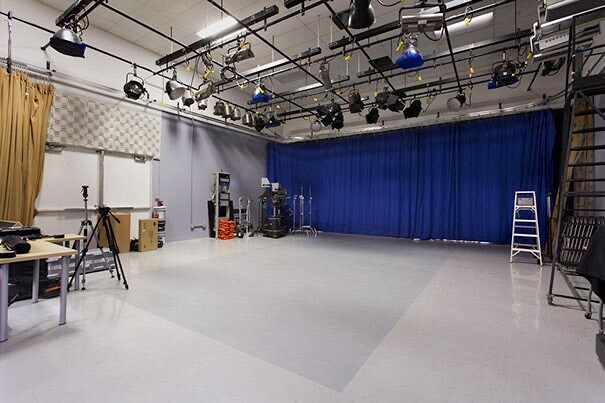 More Photos Of 1957 E Irving Blvd, Irving Movie Radio TVStudio For Sale