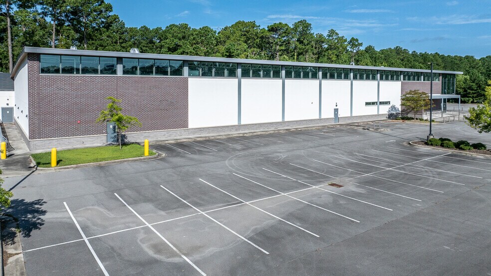 More Photos Of 553 W US 70 Hwy, Havelock Freestanding For Lease