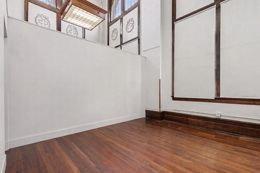 More Photos Of 601 S 5th St, Leavenworth Apartments For Sale