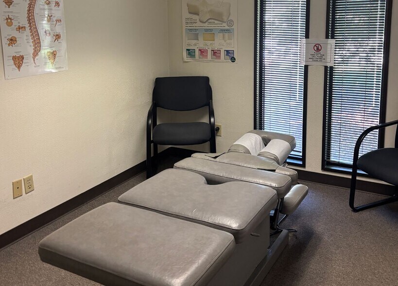 More Photos Of 808 S Berkley Rd, Kokomo Office For Sale