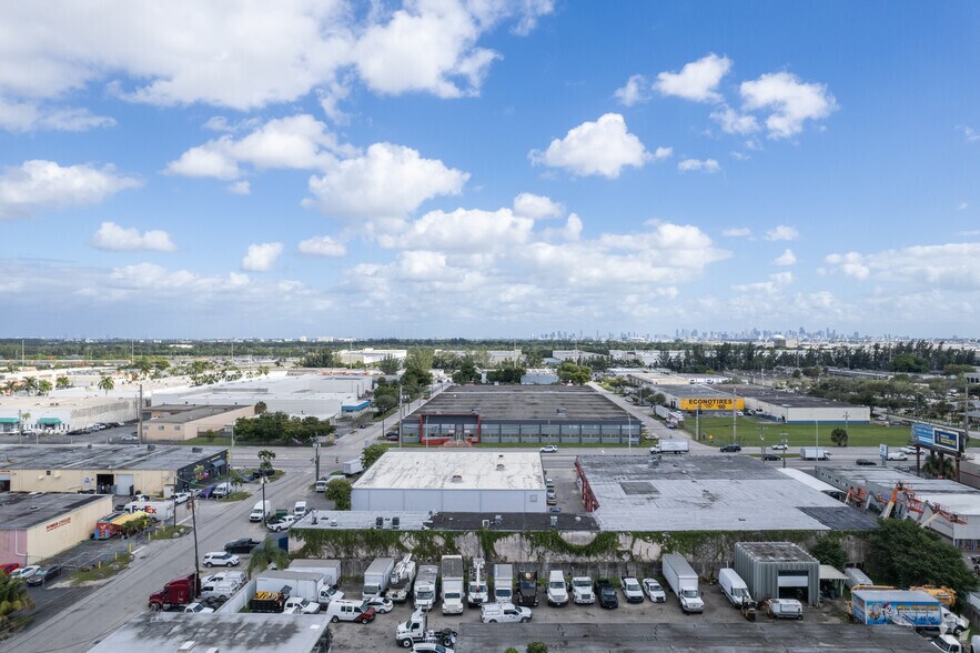 More Photos Of 4225 NW 72nd Ave, Miami Warehouse For Lease