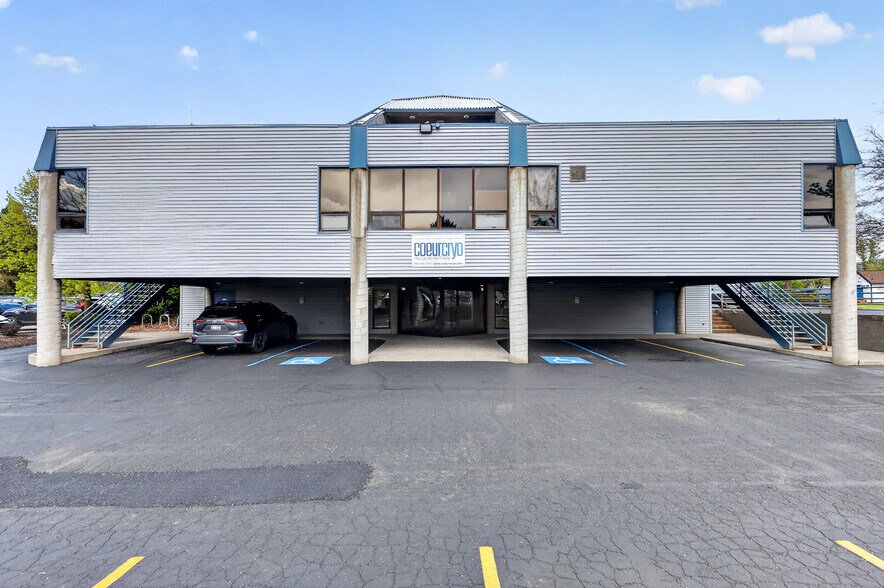 More Photos Of 950 W Ironwood Dr, Coeur d'Alene Medical For Sale