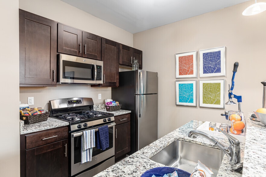 More Photos Of 200 College St, New Haven Apartments For Lease