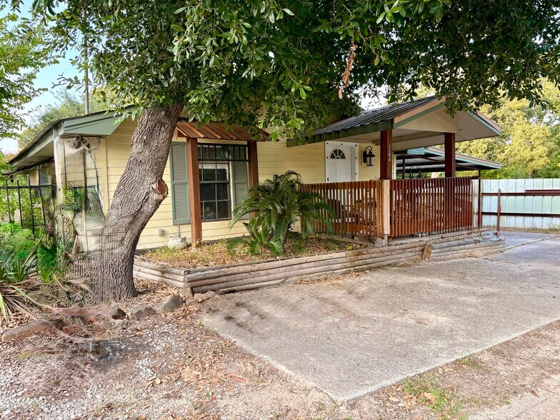 More Photos Of 143 Key Largo Ln, Lufkin Manufactured Housing Mobile Home Park For Sale