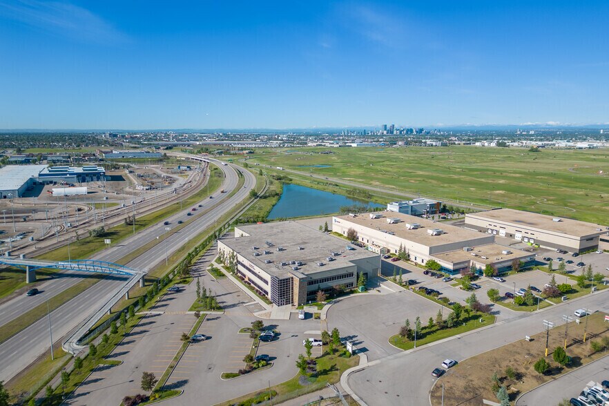 More Photos Of 3675 63rd Ave NE, Calgary Warehouse For Lease