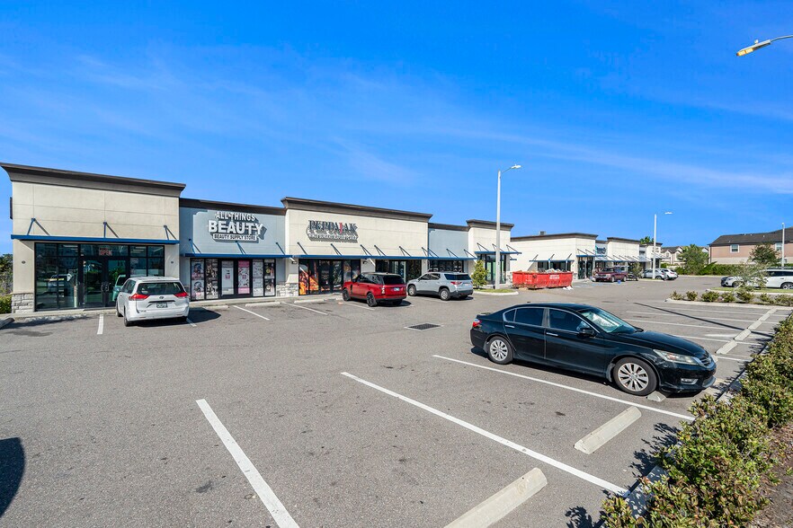 More Photos Of 9070 Progress Blvd, Riverview General Retail For Lease