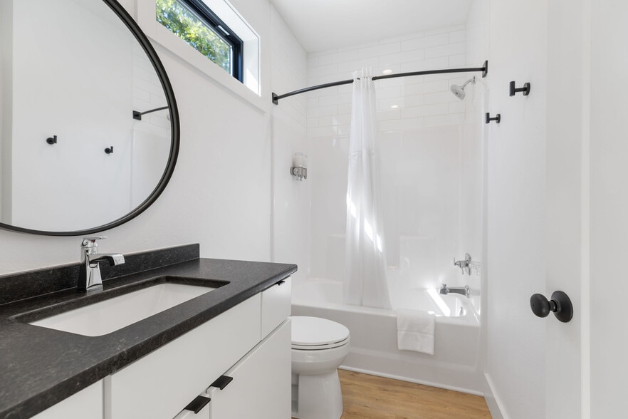 More Photos Of 26995 Reel Ln, Shell Knob Hotel For Sale