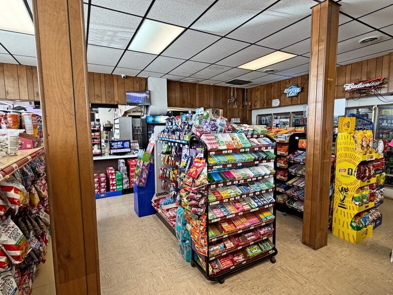 More Photos Of 120 W Sycamore St, Ness City Convenience Store For Sale
