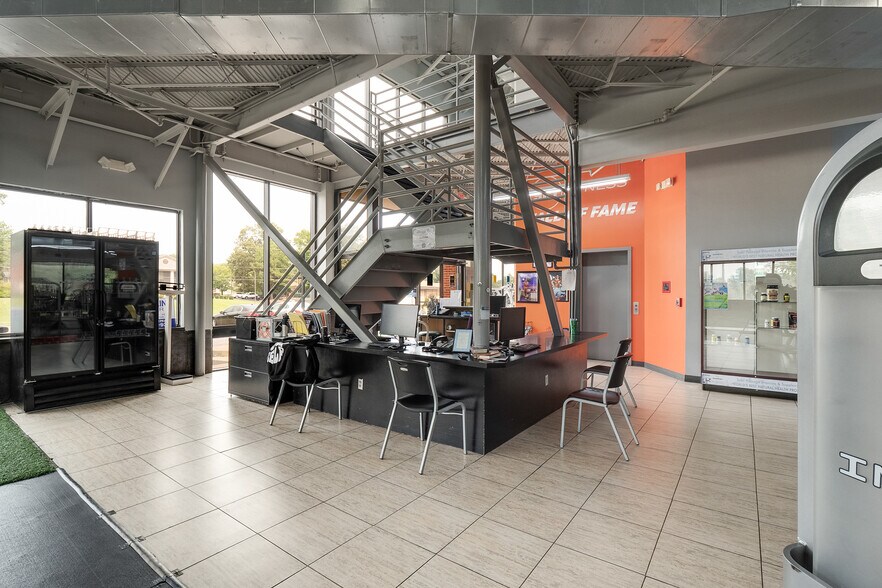 More Photos Of 3634 Austin Peay Hwy, Memphis Medical For Lease